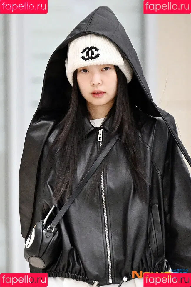 Blackpink / Jennie | BLΛƆKPIИK / jennierubyjane / sheflieshigh Onlyfans Photo Gallery 