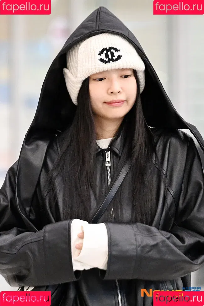 Blackpink / Jennie | BLΛƆKPIИK / jennierubyjane / sheflieshigh Onlyfans Photo Gallery 