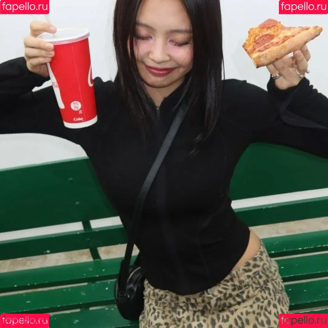 Blackpink / Jennie | BLΛƆKPIИK / jennierubyjane / sheflieshigh Onlyfans Photo Gallery 
