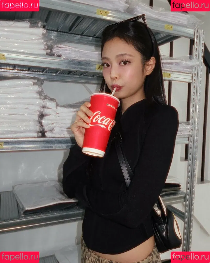 Blackpink / Jennie | BLΛƆKPIИK / jennierubyjane / sheflieshigh Onlyfans Photo Gallery 