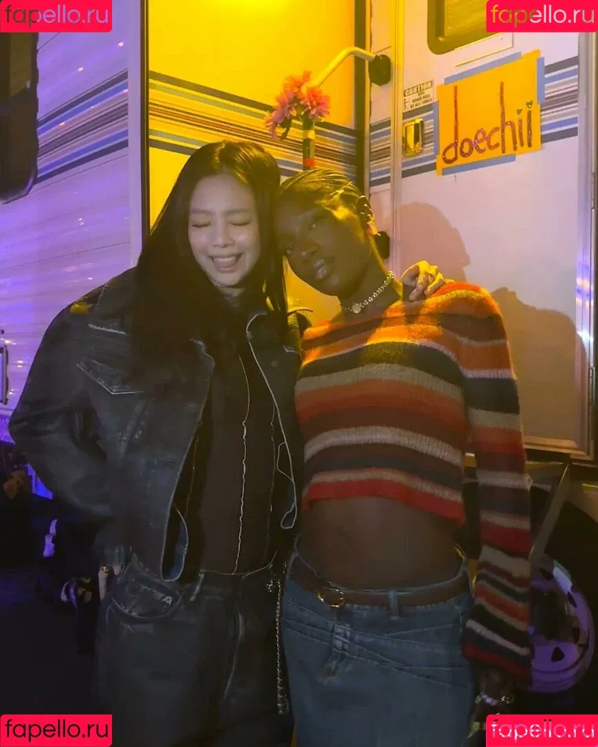 Blackpink / Jennie | BLΛƆKPIИK / jennierubyjane / sheflieshigh Onlyfans Photo Gallery 