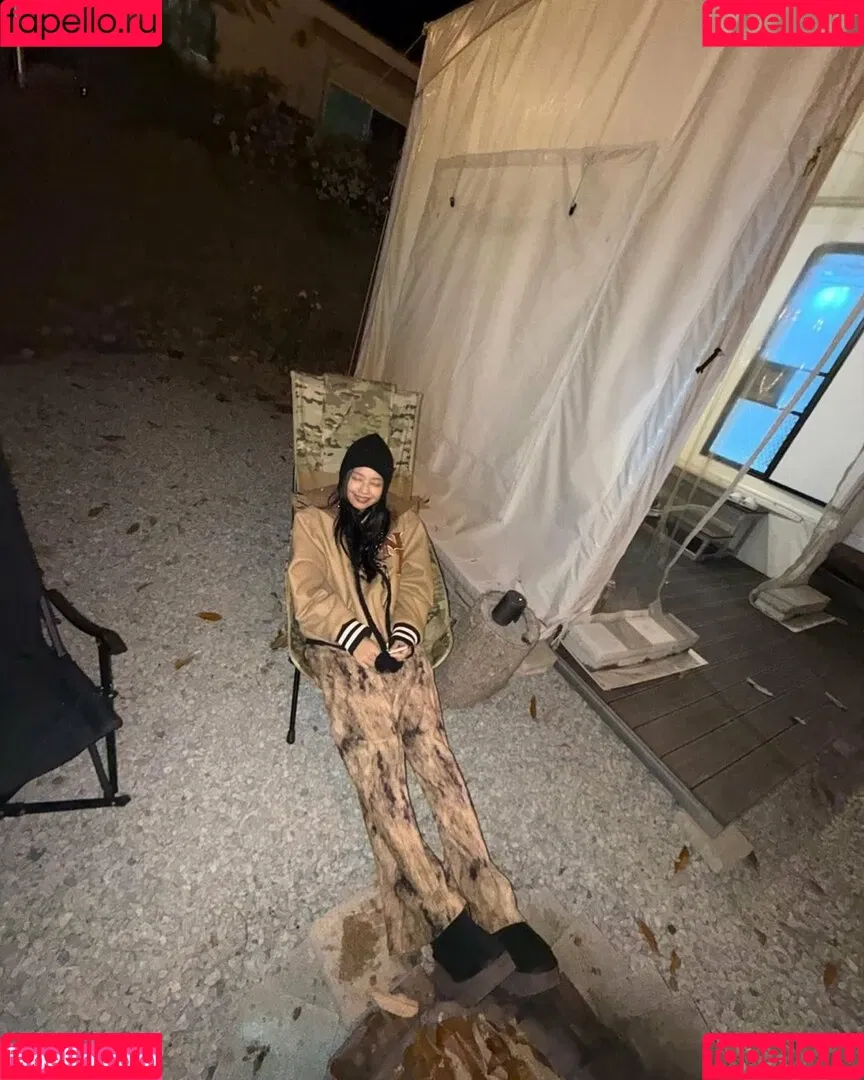 Blackpink / Jennie | BLΛƆKPIИK / jennierubyjane / sheflieshigh Onlyfans Photo Gallery 