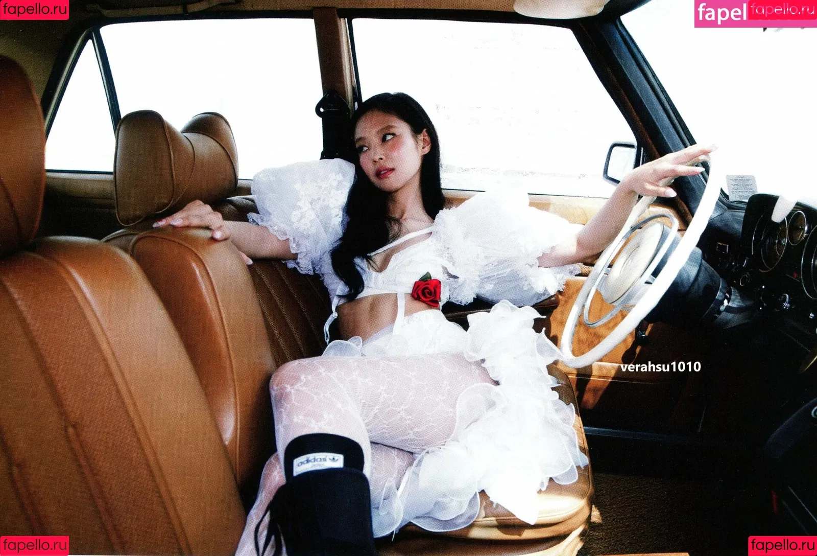 Blackpink / Jennie | BLΛƆKPIИK / jennierubyjane / sheflieshigh Onlyfans Photo Gallery 