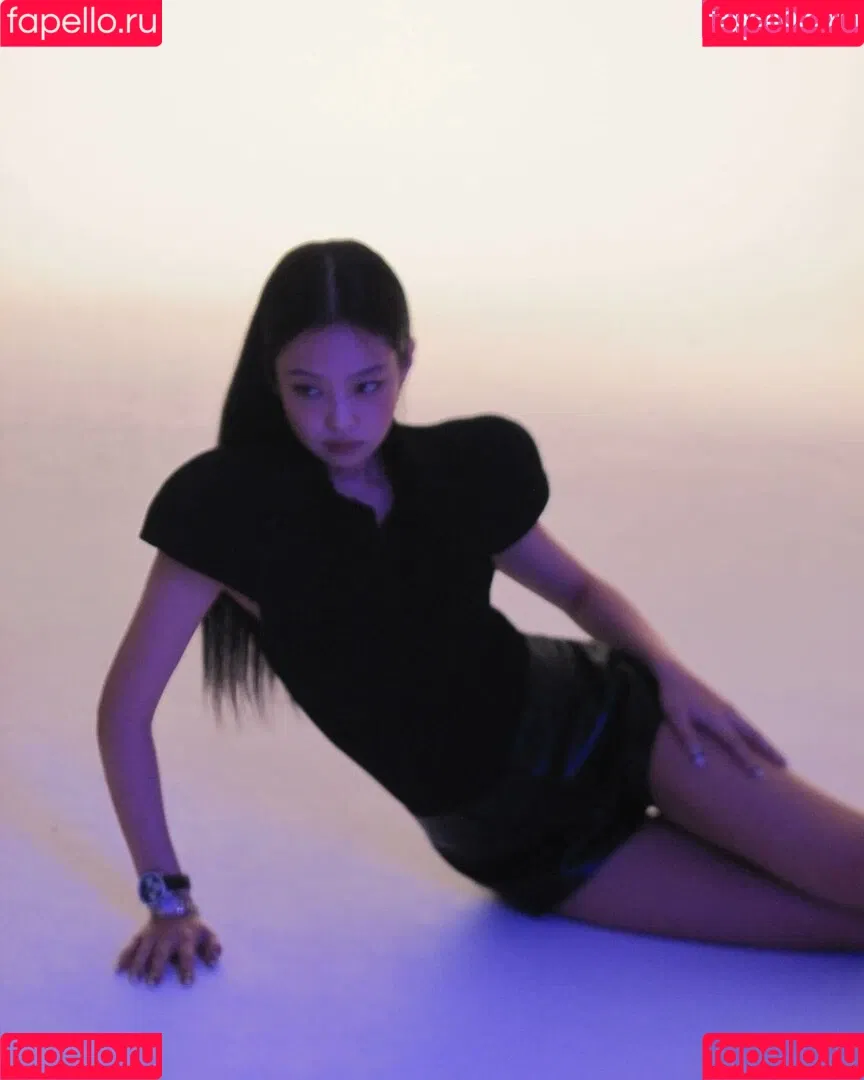 Blackpink / Jennie | BLΛƆKPIИK / jennierubyjane / sheflieshigh Onlyfans Photo Gallery 