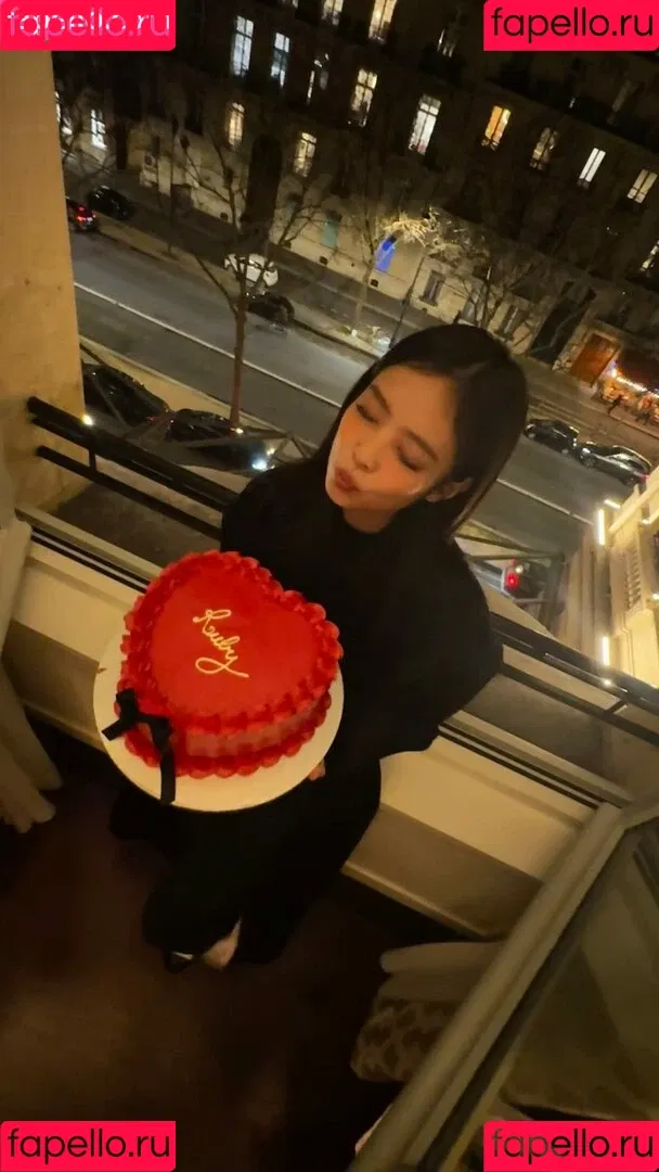 Blackpink / Jennie | BLΛƆKPIИK / jennierubyjane / sheflieshigh Onlyfans Photo Gallery 