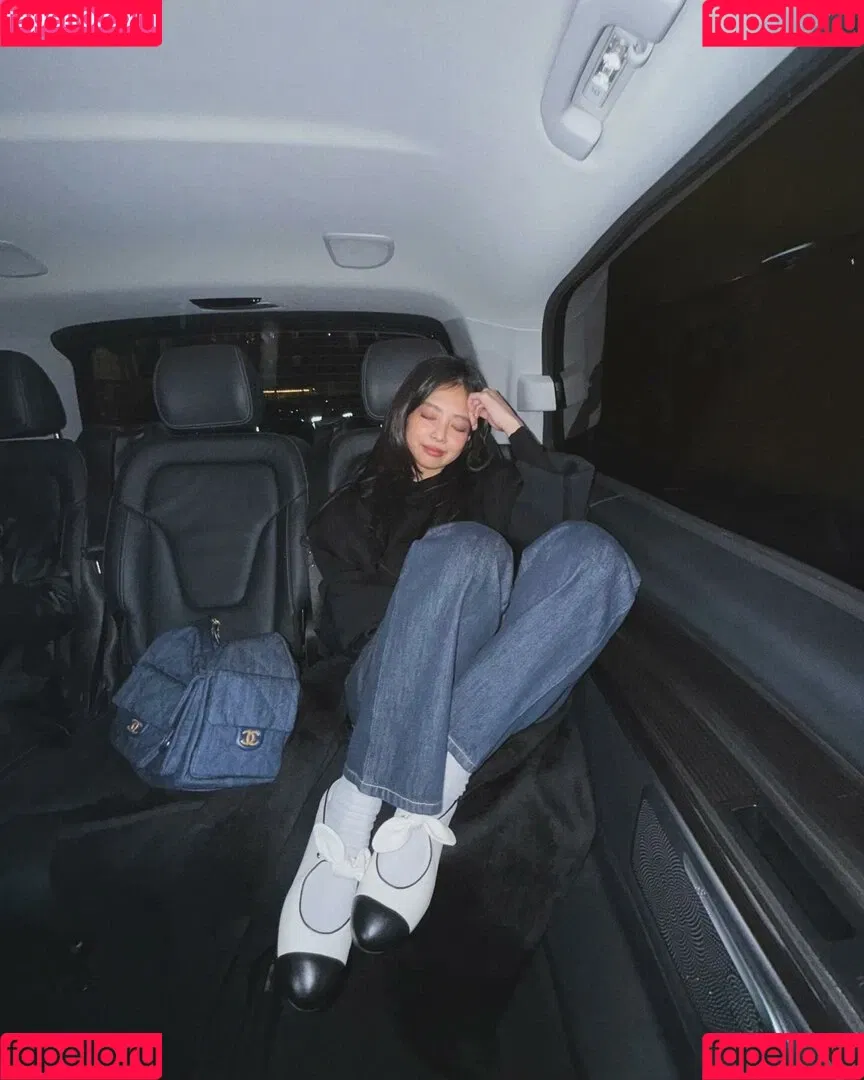 Blackpink / Jennie | BLΛƆKPIИK / jennierubyjane / sheflieshigh Onlyfans Photo Gallery 