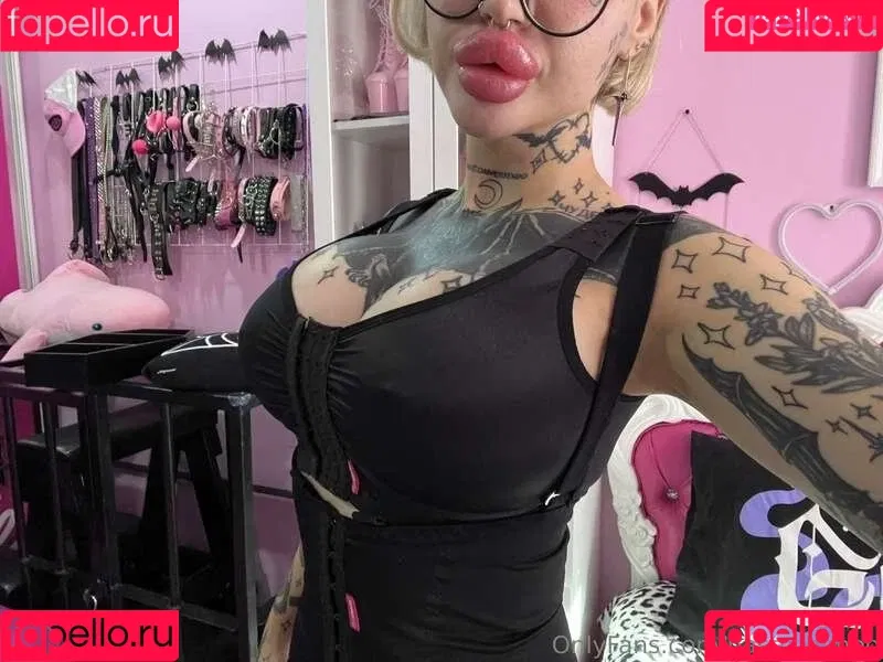 Nasty_bimbo / nasty_nasty_bimbo Onlyfans Photo Gallery 