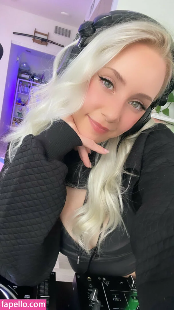 Jessu / jess southern / jessu._ Onlyfans Photo Gallery 