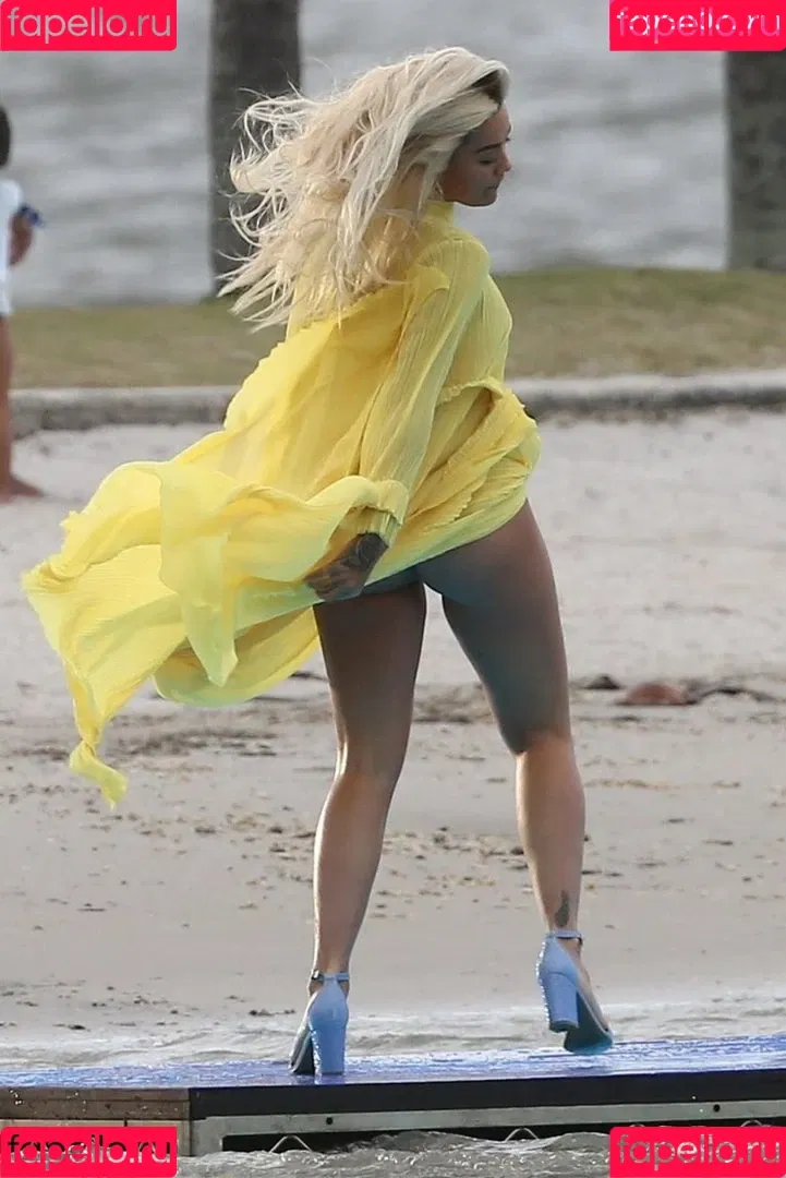 Rita Ora / ritaora / ritaoraeu Onlyfans Photo Gallery 