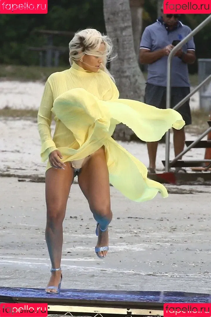 Rita Ora / ritaora / ritaoraeu Onlyfans Photo Gallery 