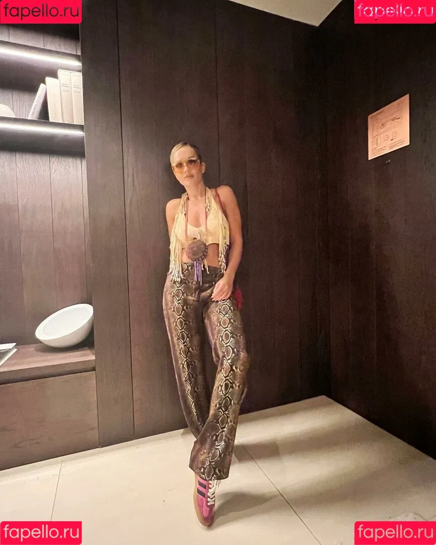 Rita Ora / ritaora / ritaoraeu Onlyfans Photo Gallery 