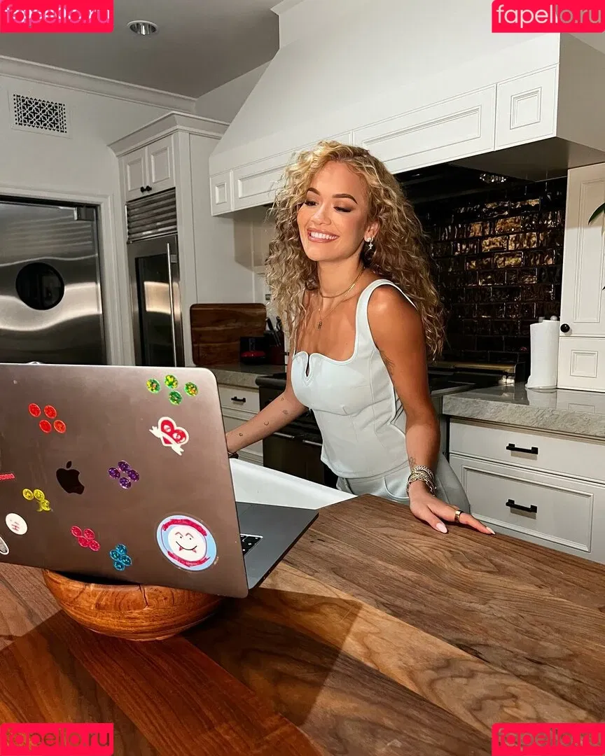 Rita Ora / ritaora / ritaoraeu Onlyfans Photo Gallery 