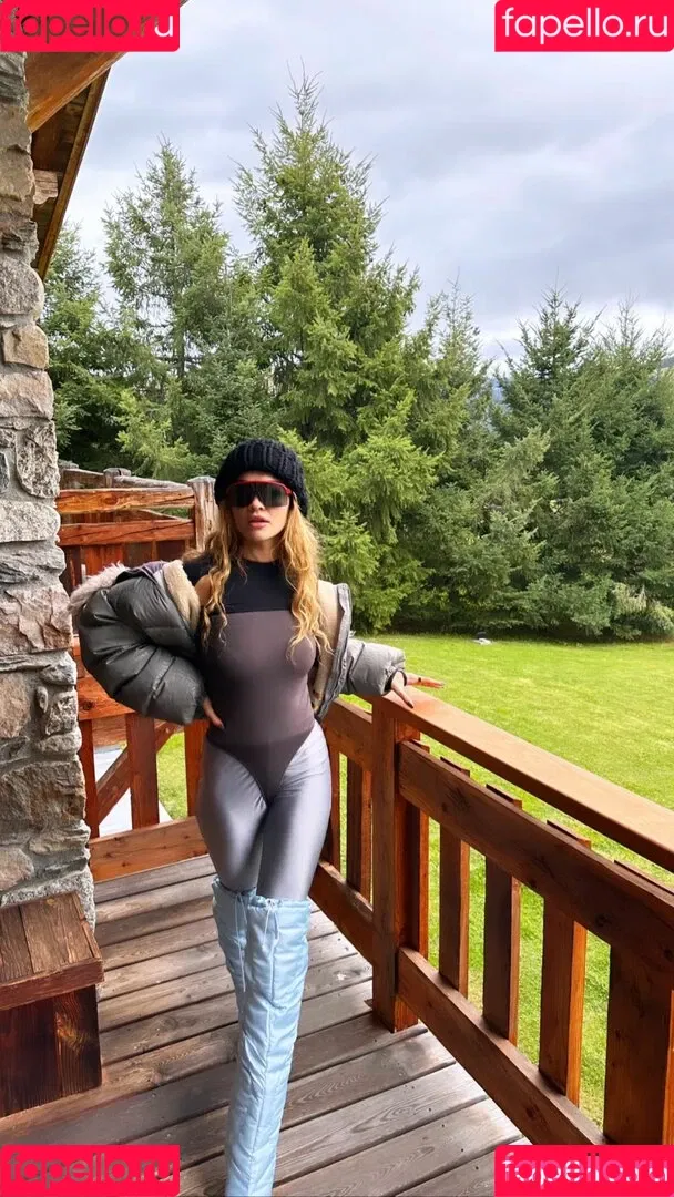 Rita Ora / ritaora / ritaoraeu Onlyfans Photo Gallery 