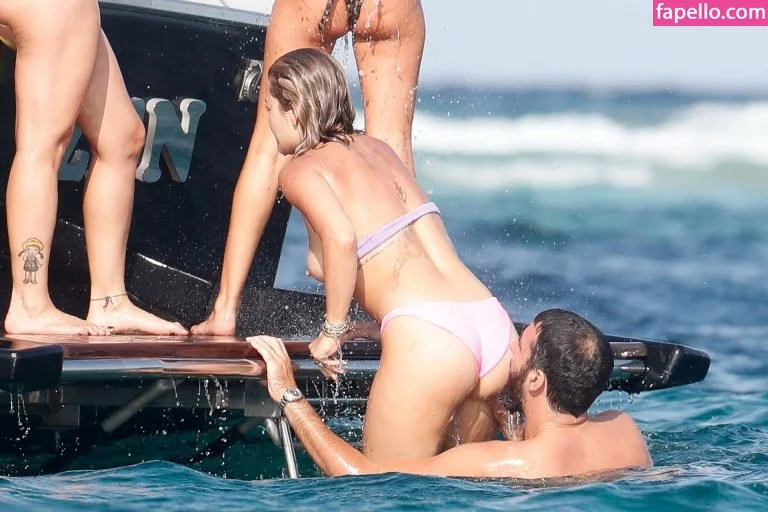 Rita Ora / ritaora / ritaoraeu Onlyfans Photo Gallery 