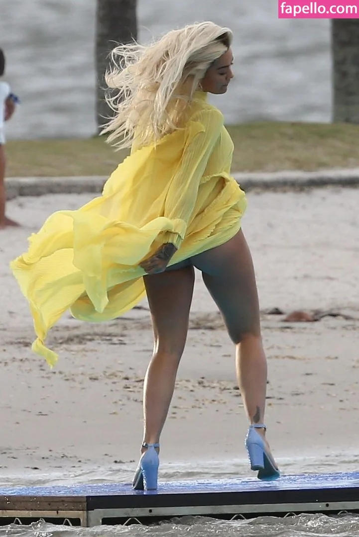 Rita Ora / ritaora / ritaoraeu Onlyfans Photo Gallery 