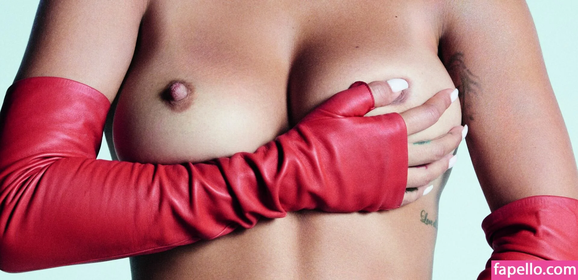 Rita Ora / ritaora / ritaoraeu Onlyfans Photo Gallery 