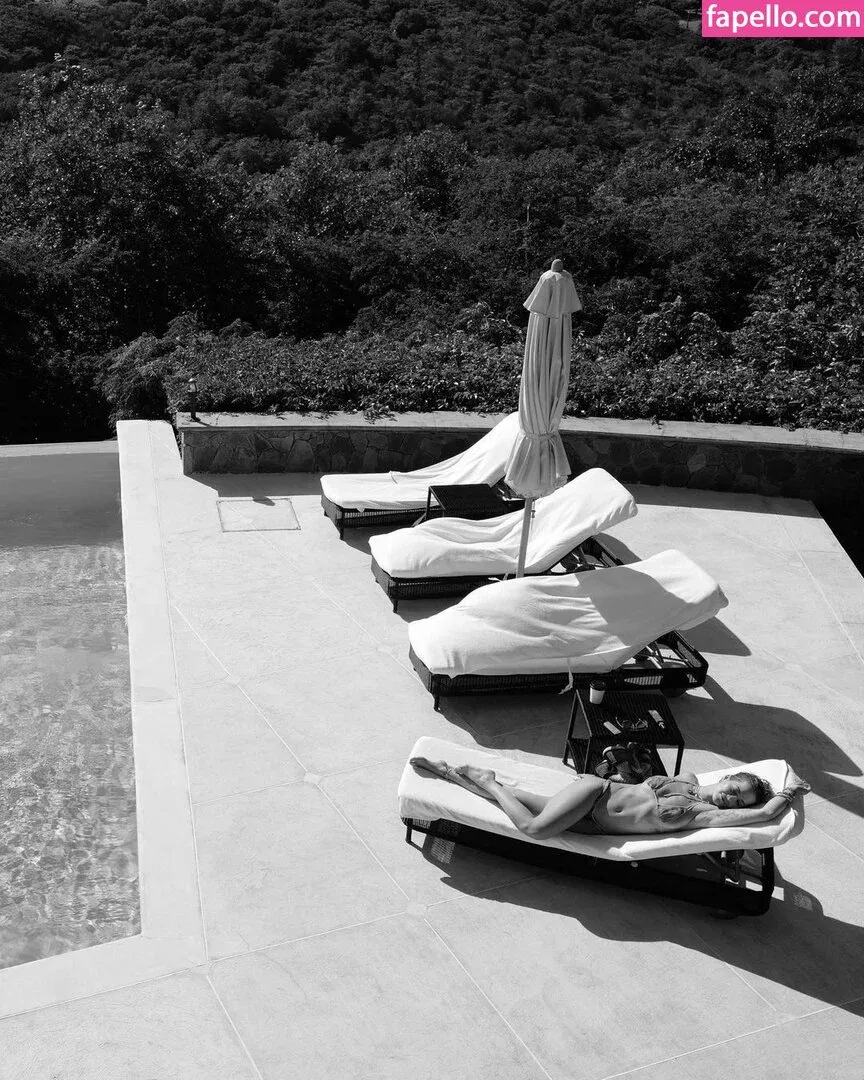 Rita Ora / ritaora / ritaoraeu Onlyfans Photo Gallery 