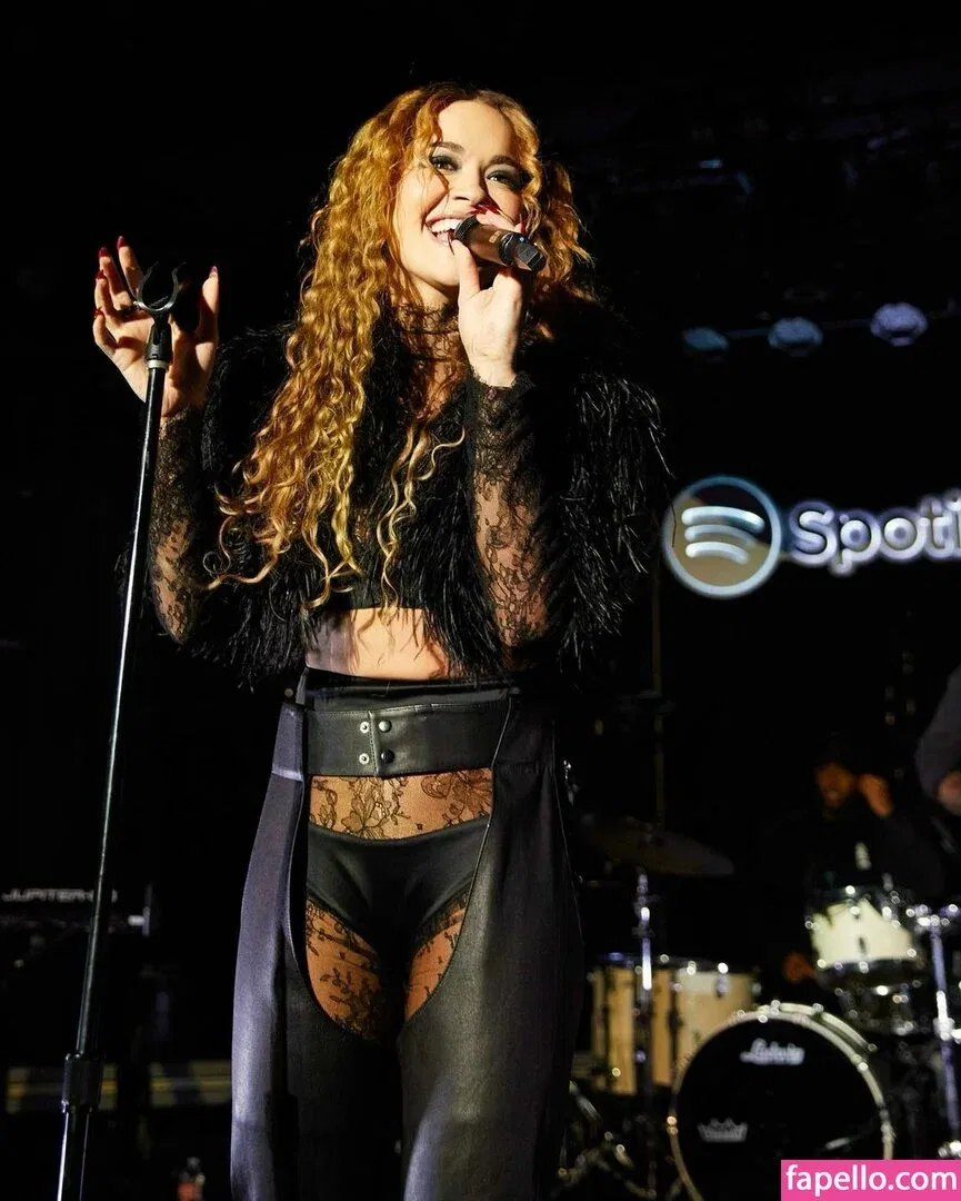 Rita Ora / ritaora / ritaoraeu Onlyfans Photo Gallery 
