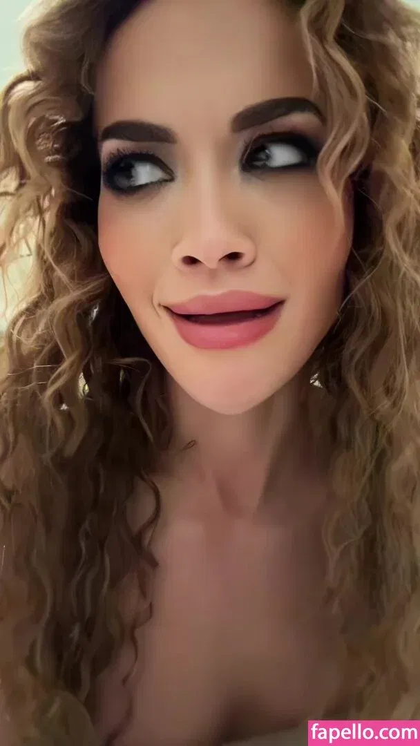 Rita Ora / ritaora / ritaoraeu Onlyfans Photo Gallery 