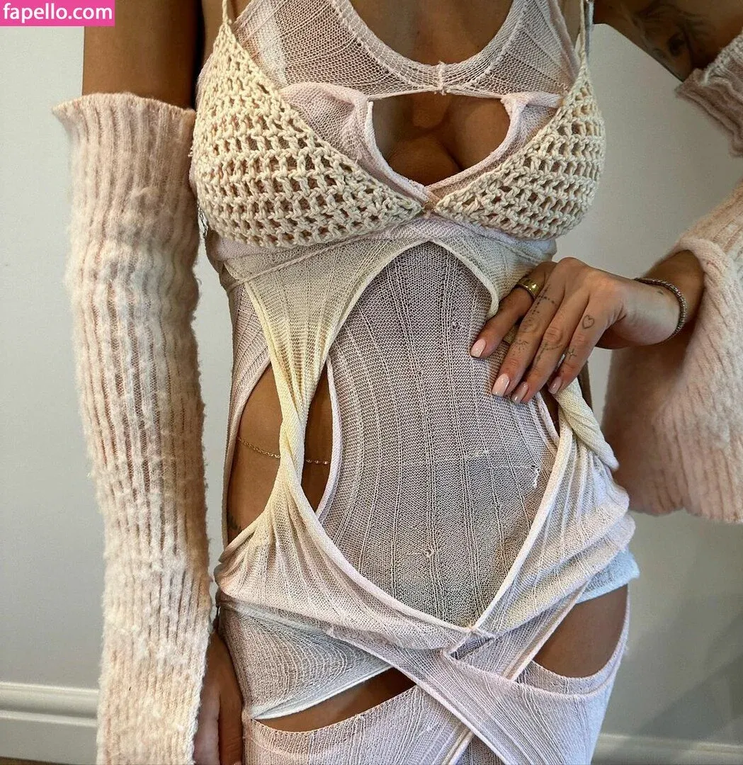 Rita Ora / ritaora / ritaoraeu Onlyfans Photo Gallery 