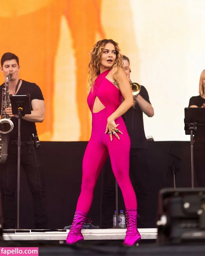 Rita Ora / ritaora / ritaoraeu Onlyfans Photo Gallery 