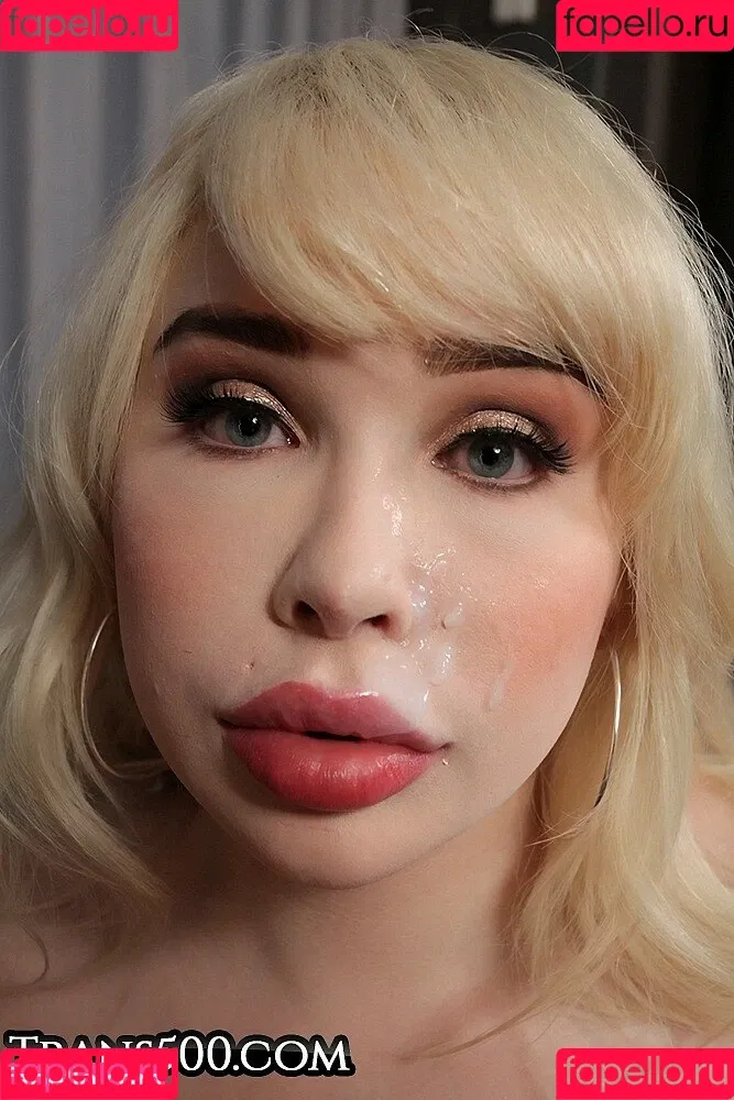 Sarina Valentina / https: / sarinavalentinaxo Onlyfans Photo Gallery 