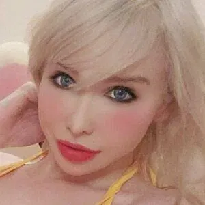 Sarina Valentina / https: / sarinavalentinaxo Onlyfans Photo Gallery 