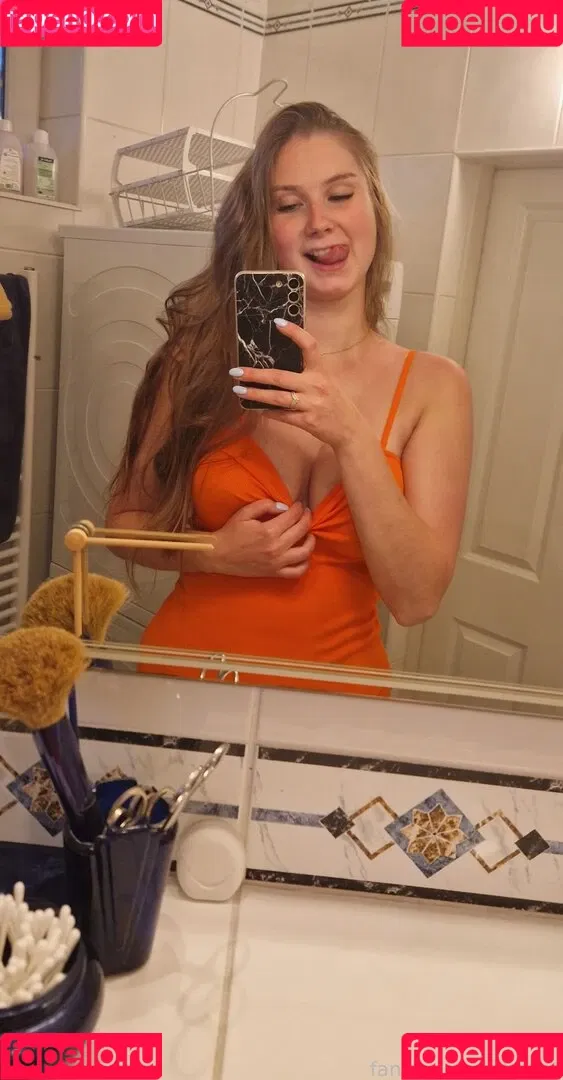 Titty Cat / https: / titty-cat / titty_cat99 Onlyfans Photo Gallery 