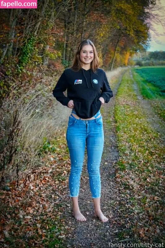 Titty Cat / https: / titty-cat / titty_cat99 Onlyfans Photo Gallery 