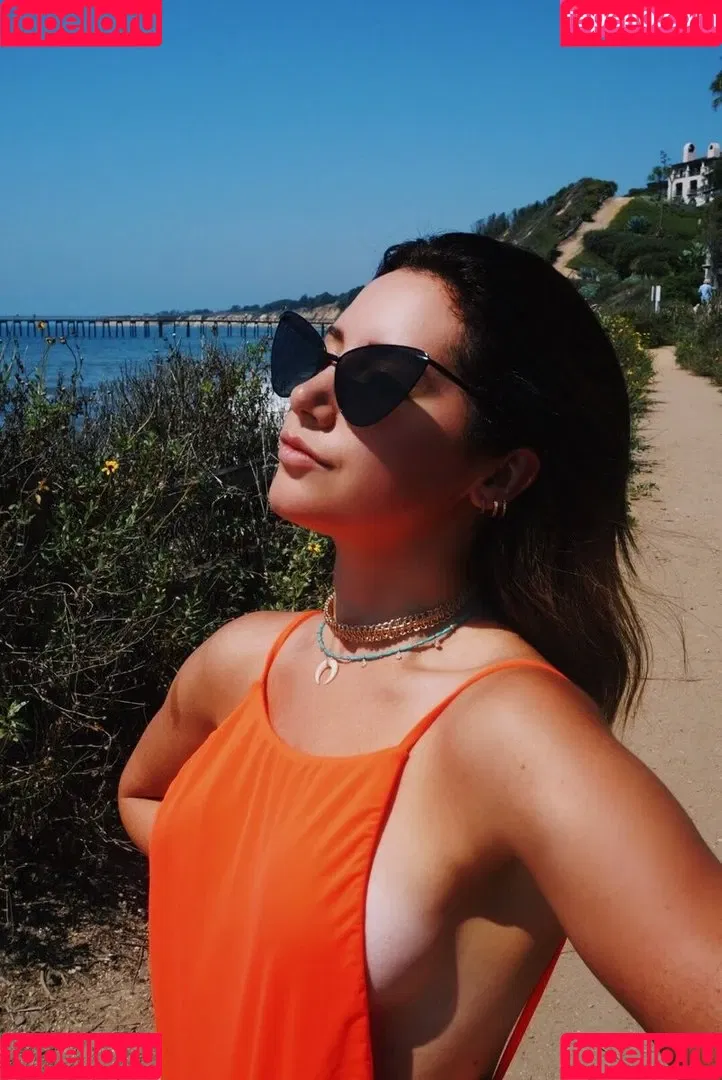 Ashley Tisdale / ashleytisdale Onlyfans Photo Gallery 