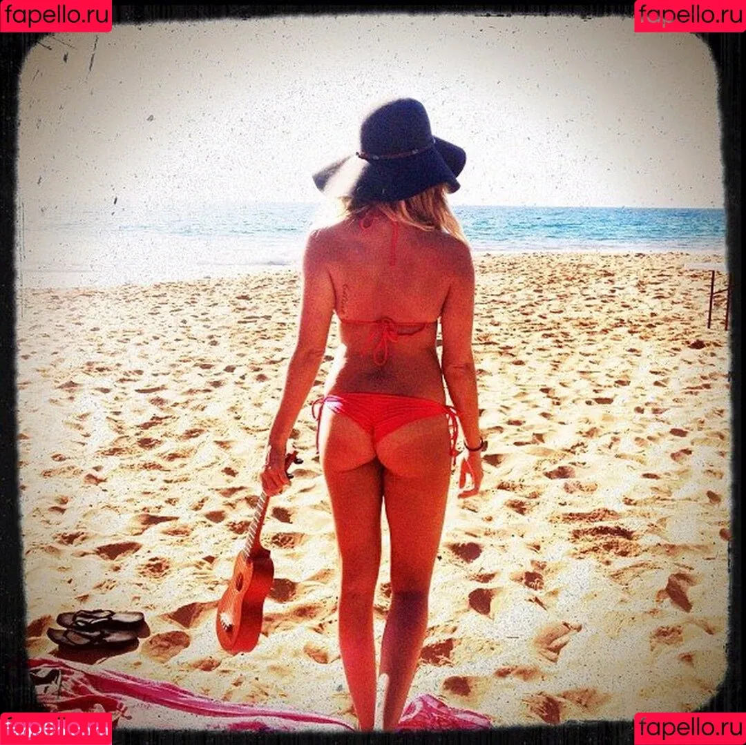 Ashley Tisdale / ashleytisdale Onlyfans Photo Gallery 