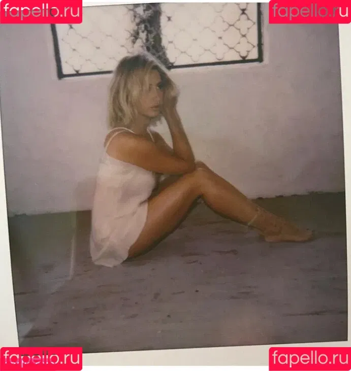 Ashley Tisdale / ashleytisdale Onlyfans Photo Gallery 