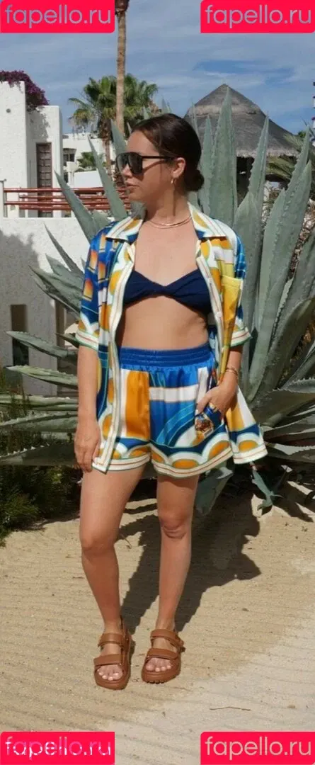 Ashley Tisdale / ashleytisdale Onlyfans Photo Gallery 