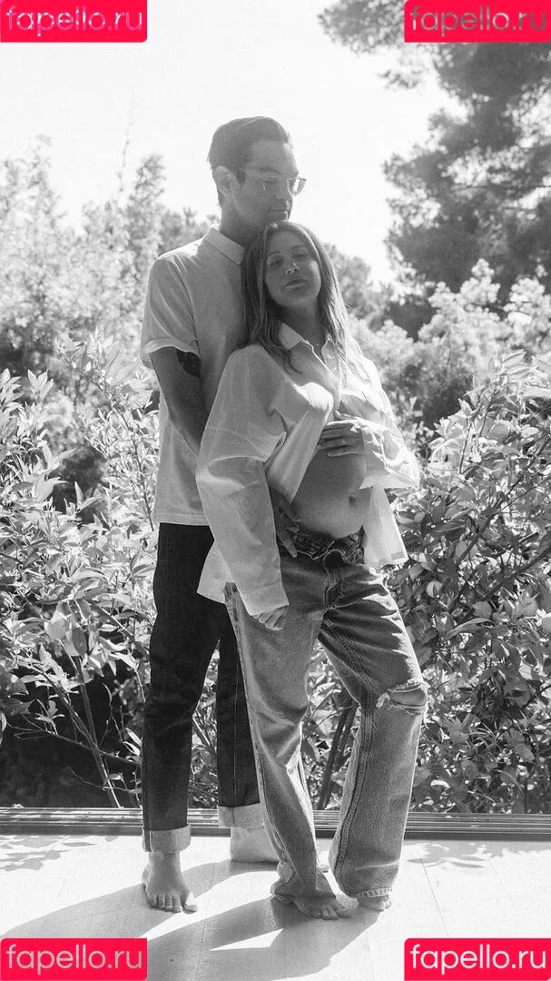 Ashley Tisdale / ashleytisdale Onlyfans Photo Gallery 
