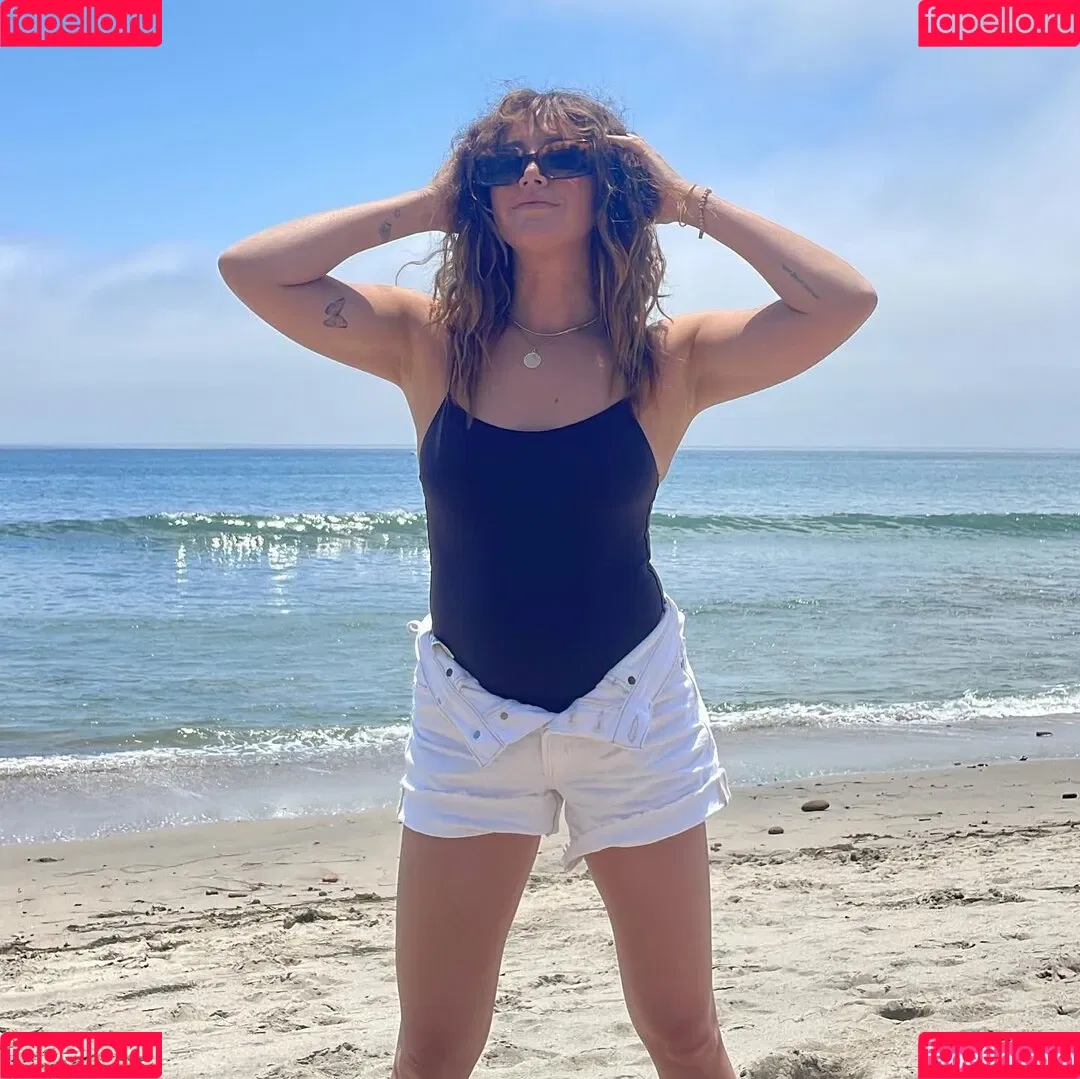 Ashley Tisdale / ashleytisdale Onlyfans Photo Gallery 