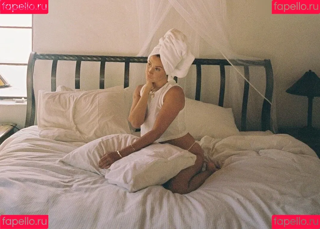 Ashley Tisdale / ashleytisdale Onlyfans Photo Gallery 