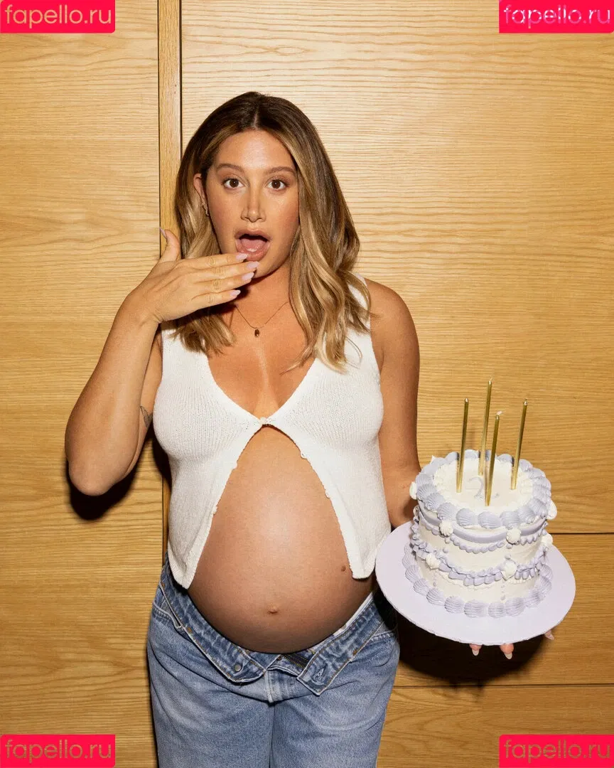 Ashley Tisdale / ashleytisdale Onlyfans Photo Gallery 