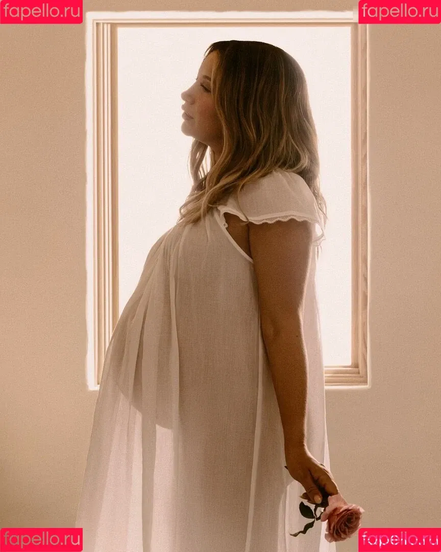 Ashley Tisdale / ashleytisdale Onlyfans Photo Gallery 