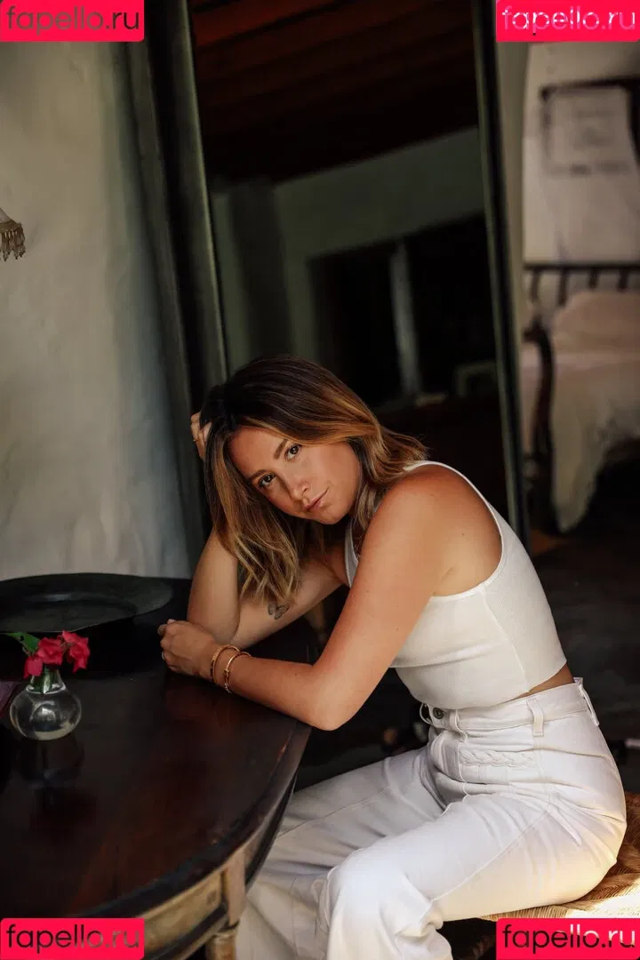 Ashley Tisdale / ashleytisdale Onlyfans Photo Gallery 
