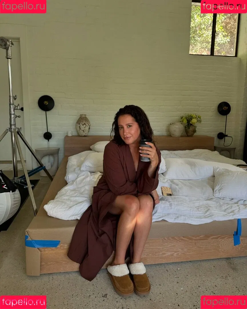 Ashley Tisdale / ashleytisdale Onlyfans Photo Gallery 