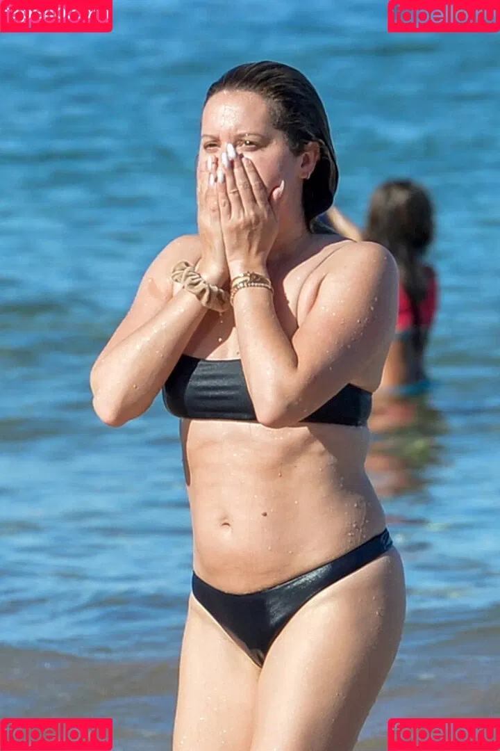 Ashley Tisdale / ashleytisdale Onlyfans Photo Gallery 