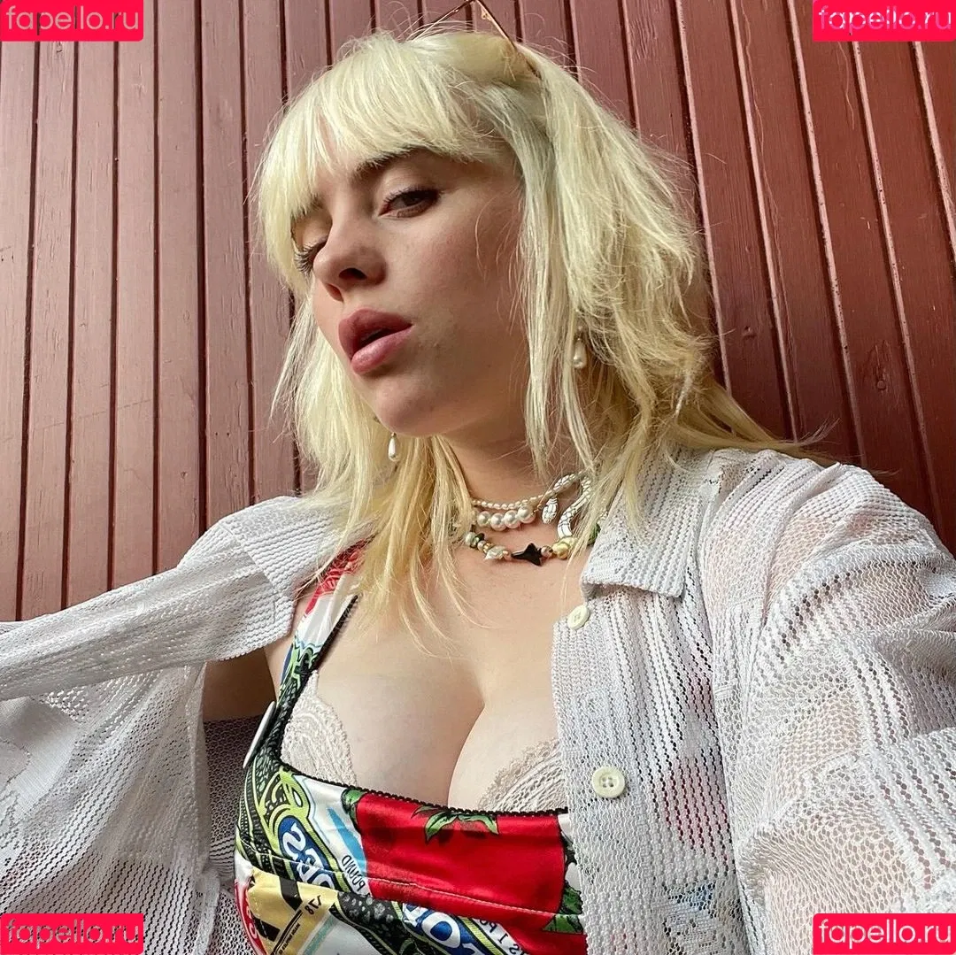Billie Eilish / Fake / billeeilish / billieeilish Onlyfans Photo Gallery 