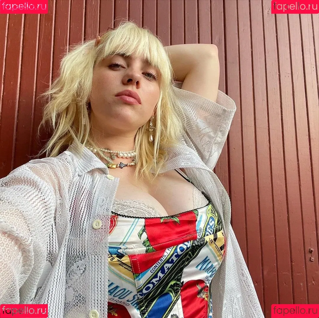 Billie Eilish / Fake / billeeilish / billieeilish Onlyfans Photo Gallery 