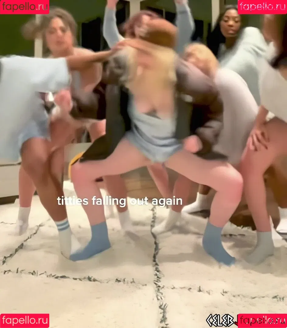 Billie Eilish / Fake / billeeilish / billieeilish Onlyfans Photo Gallery 