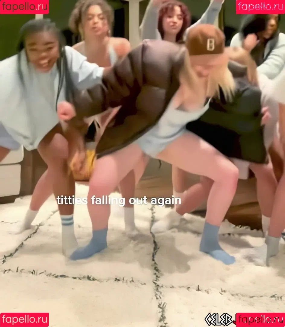 Billie Eilish / Fake / billeeilish / billieeilish Onlyfans Photo Gallery 