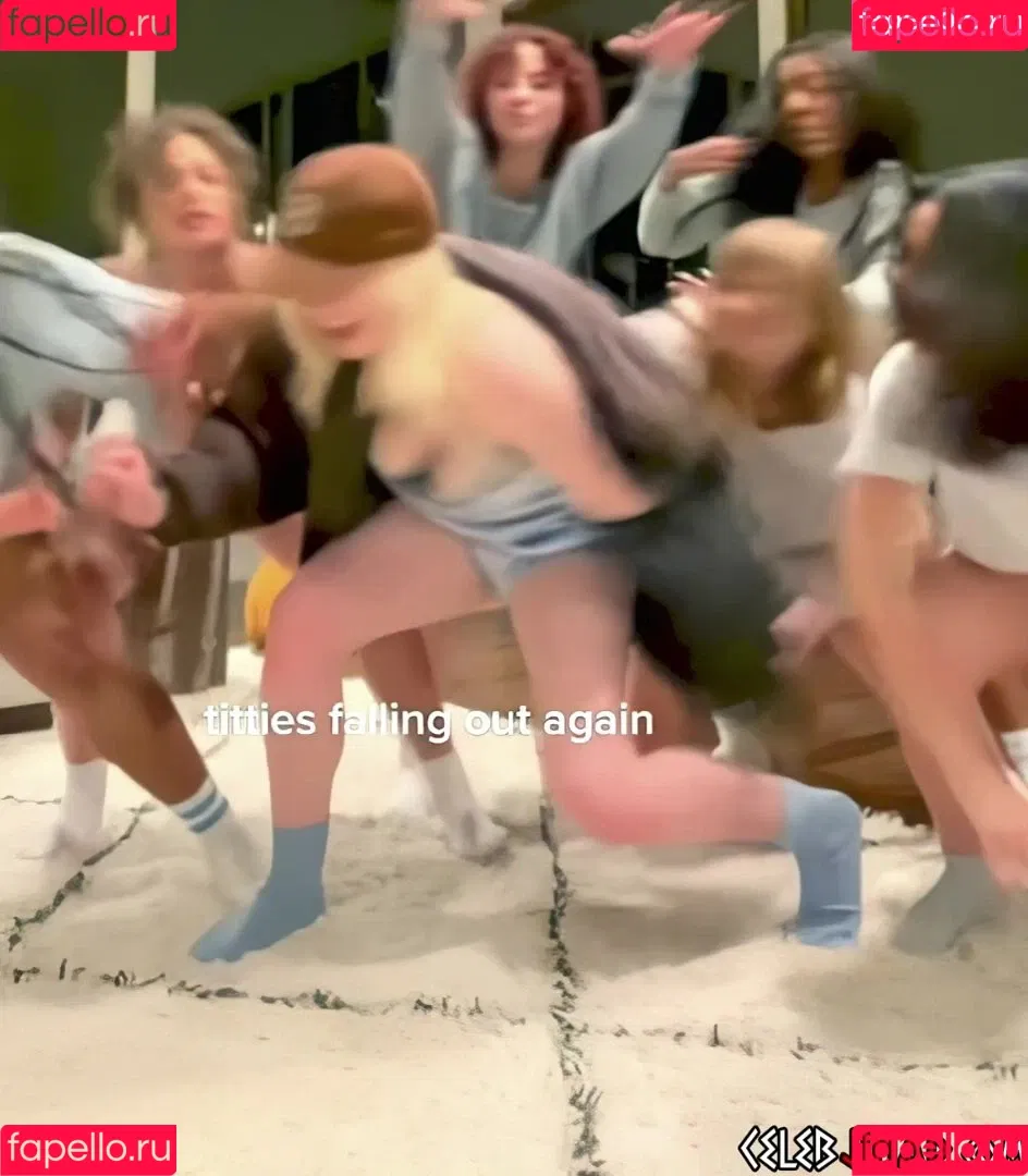 Billie Eilish / Fake / billeeilish / billieeilish Onlyfans Photo Gallery 