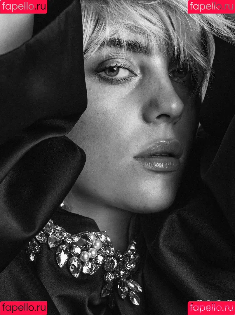 Billie Eilish / Fake / billeeilish / billieeilish Onlyfans Photo Gallery 