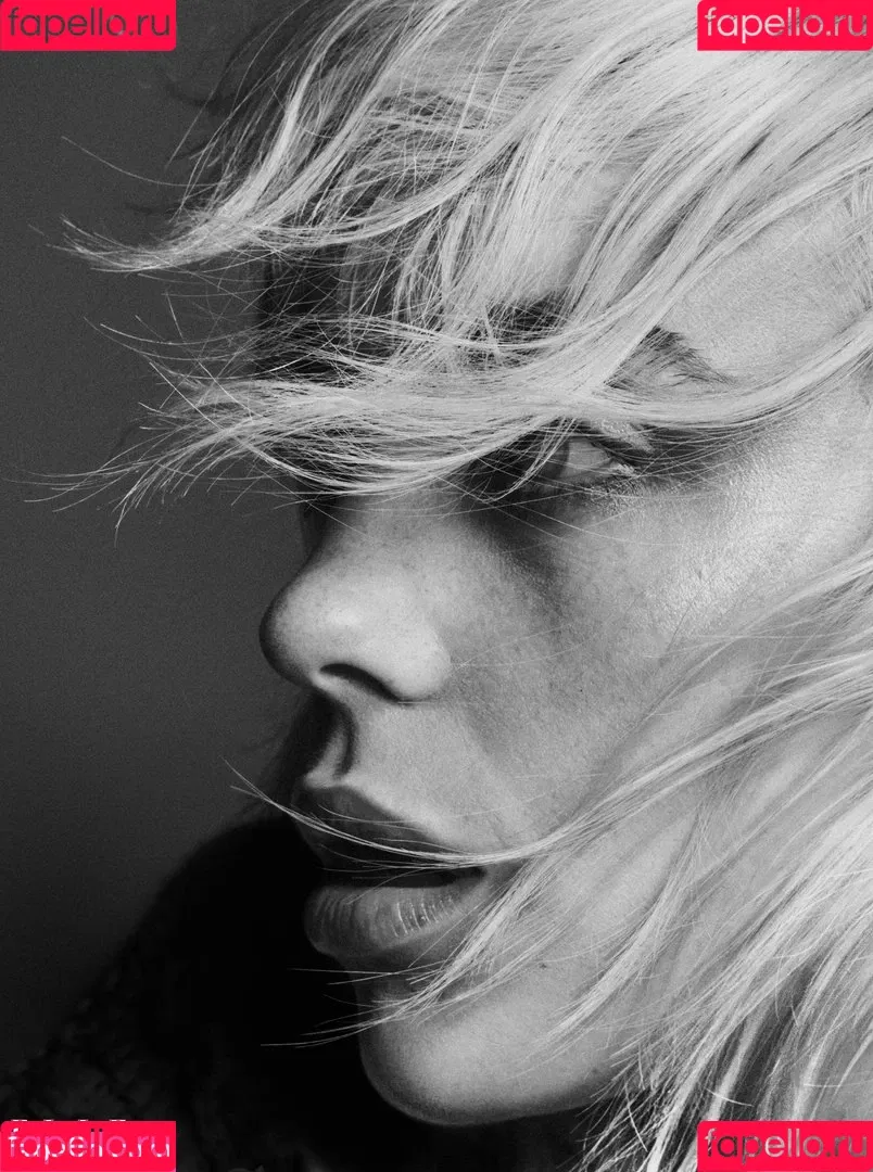 Billie Eilish / Fake / billeeilish / billieeilish Onlyfans Photo Gallery 