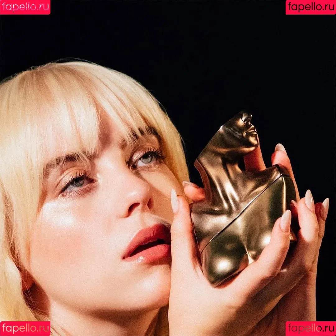 Billie Eilish / Fake / billeeilish / billieeilish Onlyfans Photo Gallery 