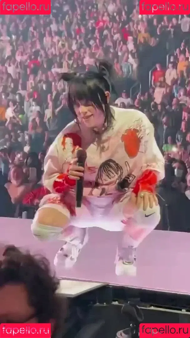 Billie Eilish / Fake / billeeilish / billieeilish Onlyfans Photo Gallery 